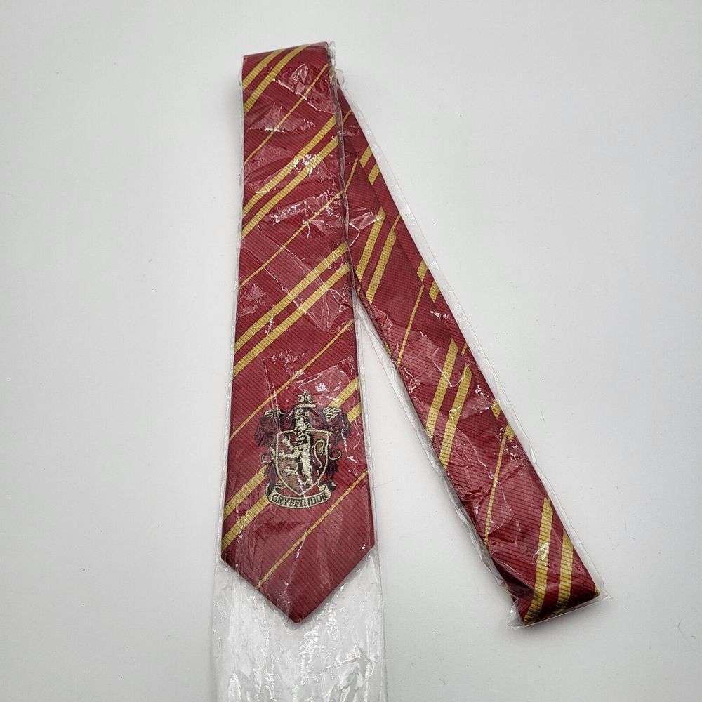 Harry‎ Potter Gryffindor House Crest Red Gold Stripe Neck Tie Halloween Costume